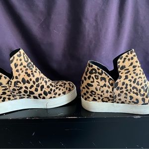 Steve Madden shoes with faux fur design